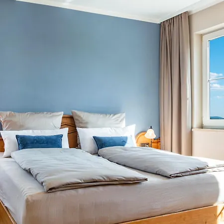 Seeblicksuiten - Seensucht Appartement Spalt